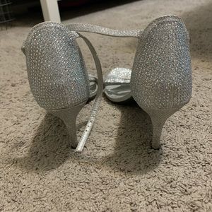 Pierre dumas 7&1/2 (M) heels